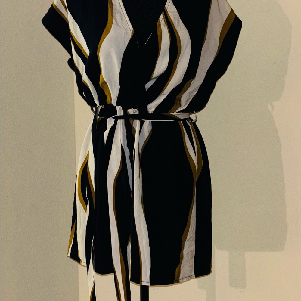 Women’s belted romper